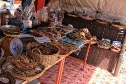 Geschäft mit getrockneten Meeresfrüchten