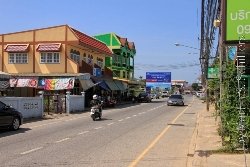 Bangsaray : Blick auf die Hauptstrasse