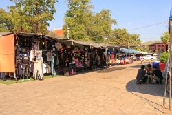 Satahip Marktstand im Tempel Wat Luang Por